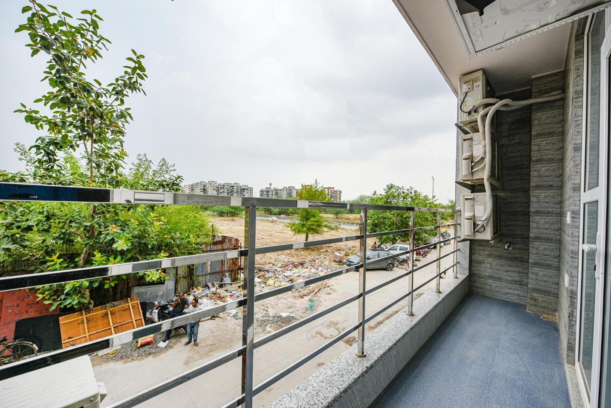 Fabhotel Sparkling - Nr Yashobhoomi Convention Centre Delhi  Bagian luar foto