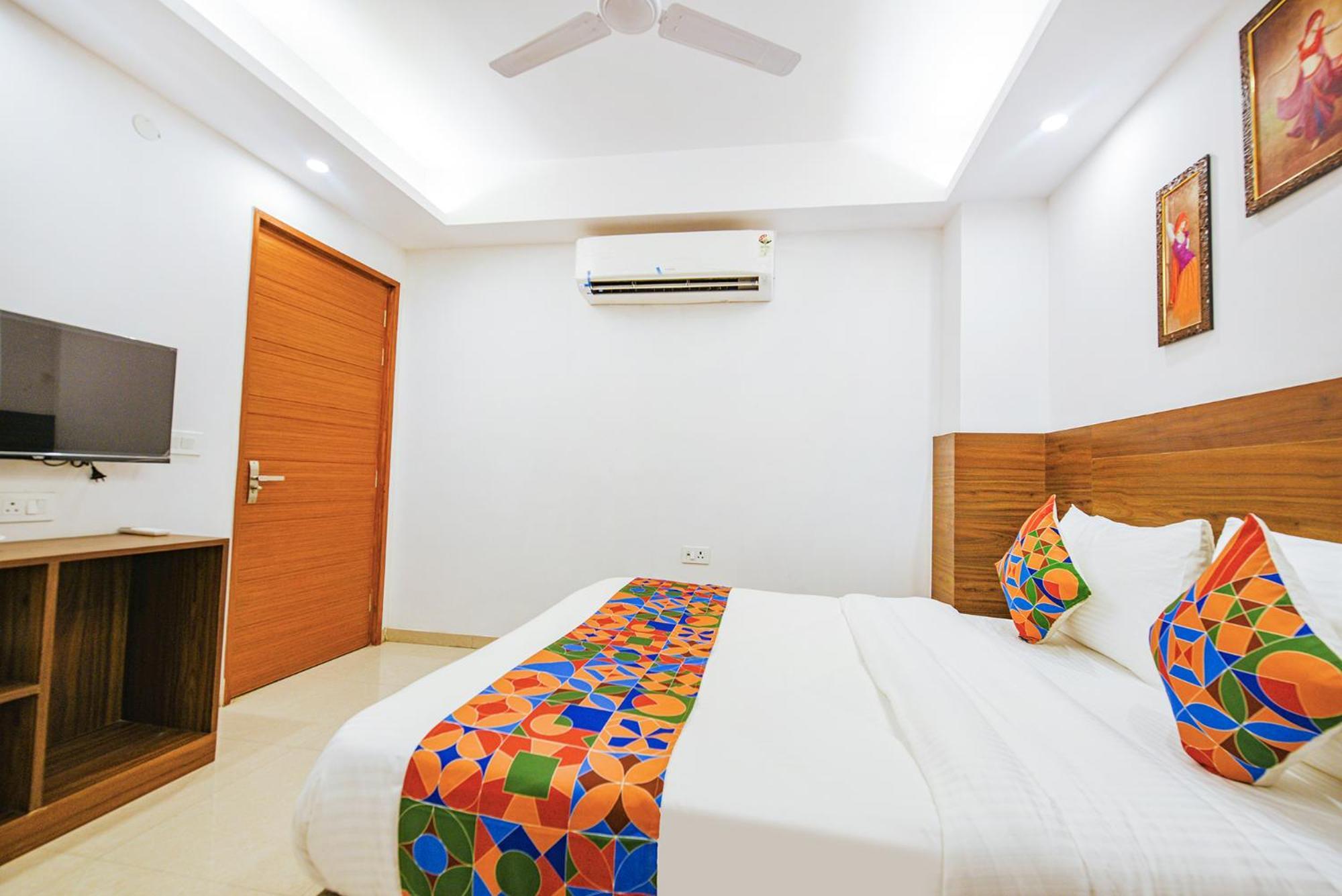 Fabhotel Sparkling - Nr Yashobhoomi Convention Centre Delhi  Bagian luar foto
